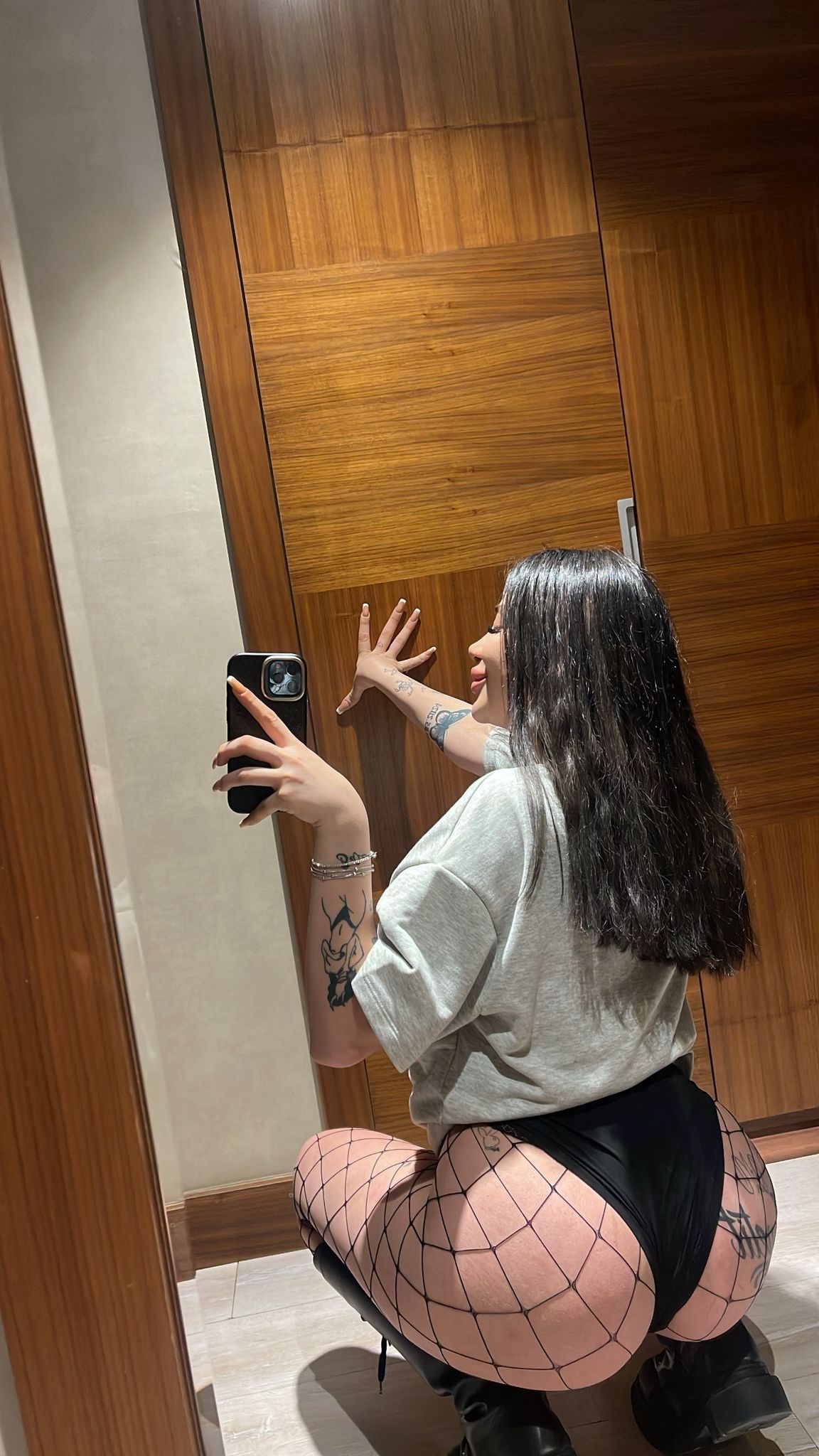 VİP ÖZGE ELDEN ÖDEME fotoğraf