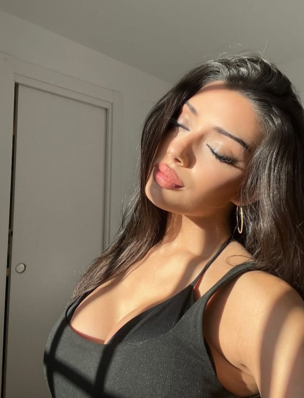 Adina fotoğraf