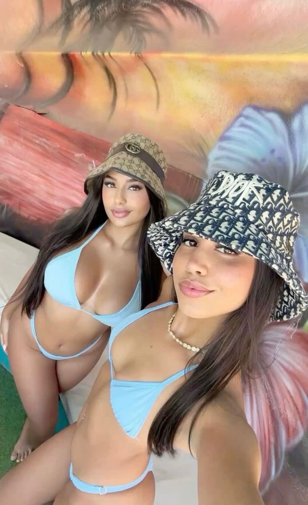 Eda & Ece fotoğraf
