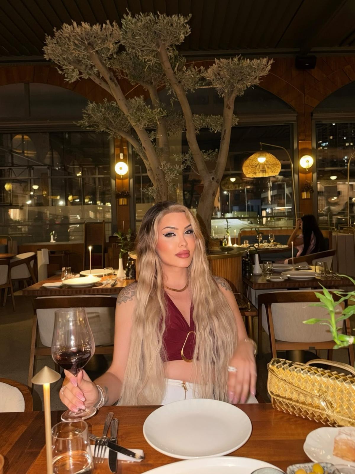 Elena fotoğraf